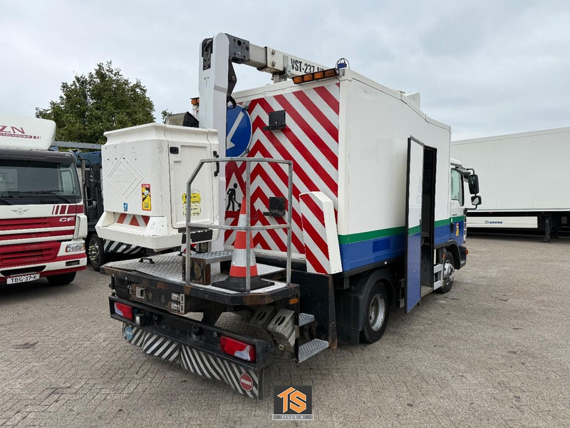 MAN TGL 12.210 EURO 5 - MANUAL - VERSALIFT VST-237-NF HEIGHT 14 M - BELGIUM TRUCK - TOP! - Camion, Camion con gru: foto 2 MAN TGL 12.210 EURO 5 - MANUAL - VERSALIFT VST-237-NF HEIGHT 14 M - BELGIUM TRUCK - TOP! - Camion, Camion con gru: foto 2