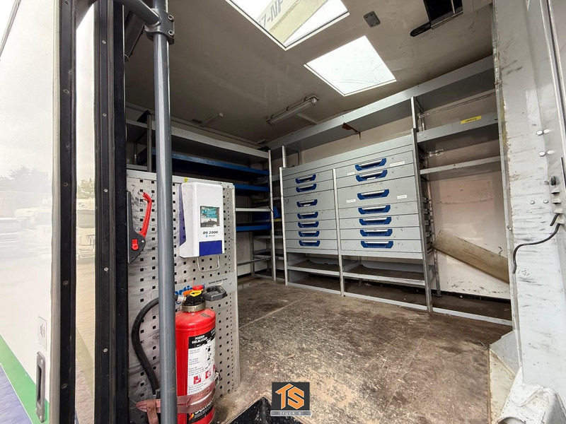 MAN TGL 12.210 EURO 5 - MANUAL - VERSALIFT VST-237-NF HEIGHT 14 M - BELGIUM TRUCK - TOP! - Camion, Camion con gru: foto 3 MAN TGL 12.210 EURO 5 - MANUAL - VERSALIFT VST-237-NF HEIGHT 14 M - BELGIUM TRUCK - TOP! - Camion, Camion con gru: foto 3