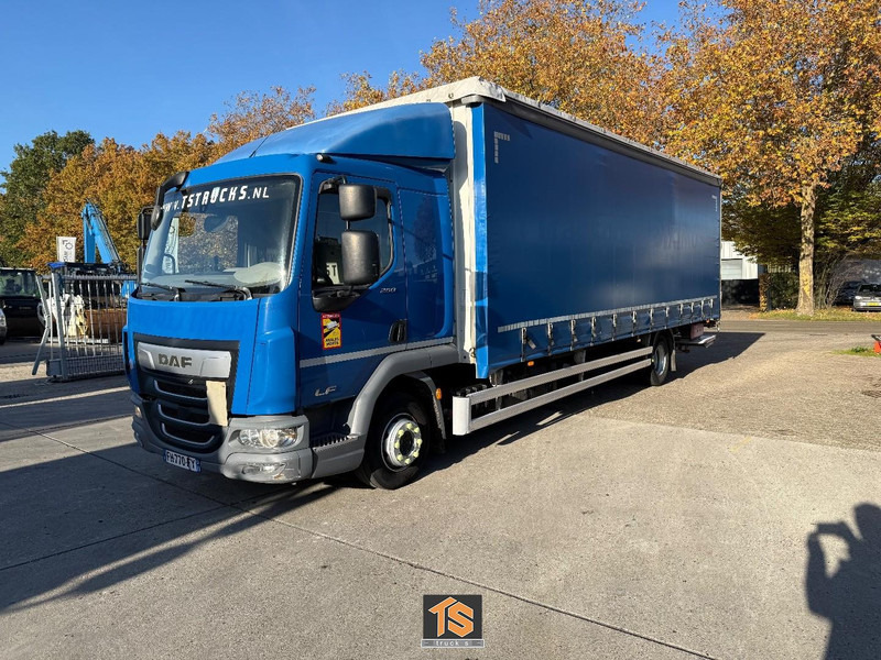 DAF LF 12T 260 AUTOMATIC - LADEBORDWAND - TOP TRUCK - Camion centinato: foto 1 DAF LF 12T 260 AUTOMATIC - LADEBORDWAND - TOP TRUCK - Camion centinato: foto 1
