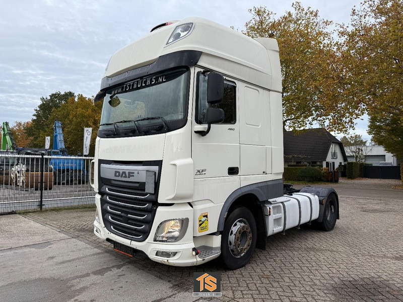 DAF FT XF 460 SSC KLIMA - NEW TACHO - NEW TIRES - BELGIUM TOP - Trattore stradale: foto 1 DAF FT XF 460 SSC KLIMA - NEW TACHO - NEW TIRES - BELGIUM TOP - Trattore stradale: foto 1
