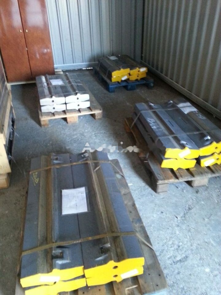 HARTL , NORDBERG for METSO udarne grede crusher - Cingolo per Impianto di frantumazione: foto 1 HARTL , NORDBERG for METSO udarne grede crusher - Cingolo per Impianto di frantumazione: foto 1
