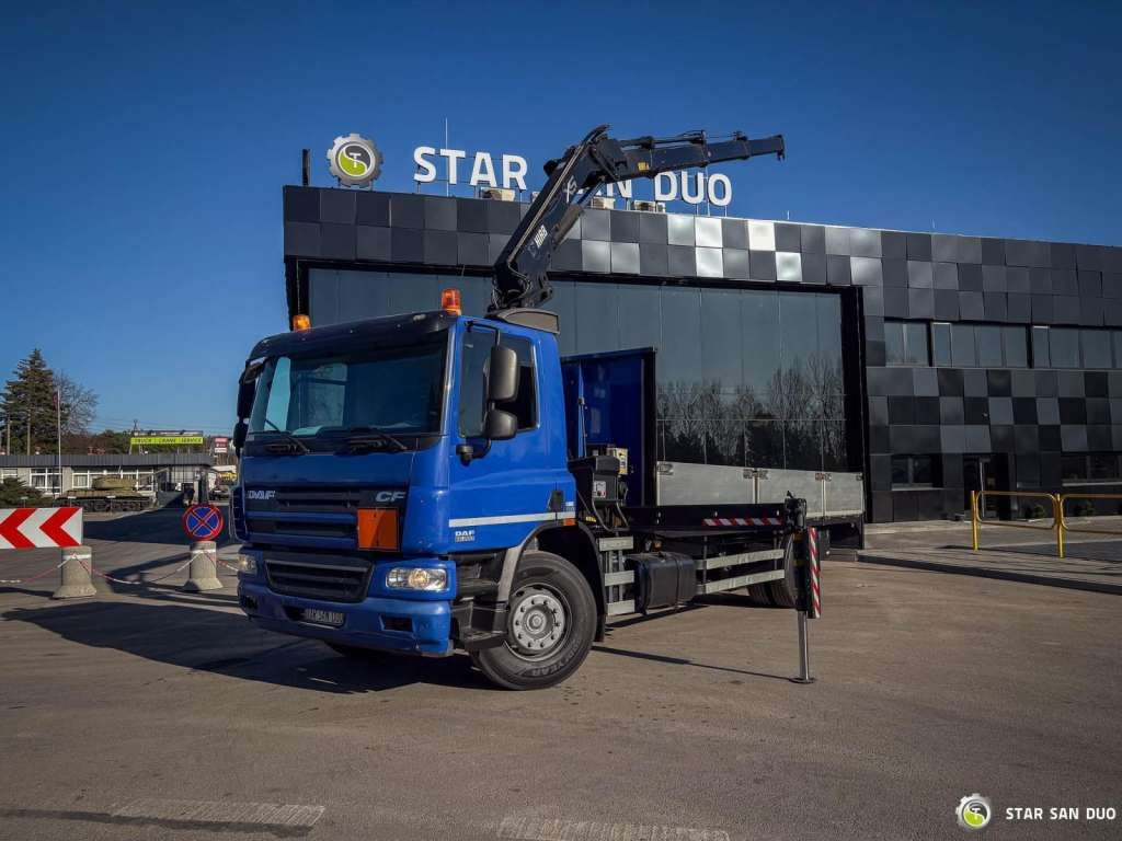 DAF CF 65 4x2 HIAB 144 E-3 HDS Crane Euro 5 - Camion con gru: foto 1 DAF CF 65 4x2 HIAB 144 E-3 HDS Crane Euro 5 - Camion con gru: foto 1