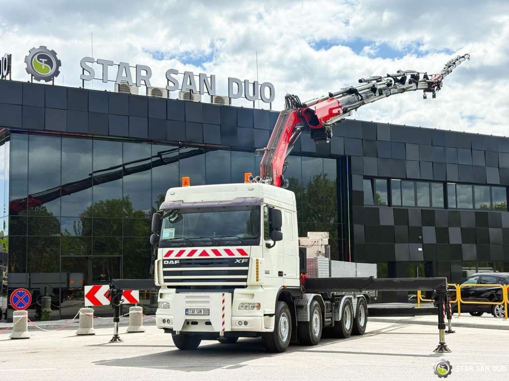 DAF XF 105.510 8x4 FASSI F800 XP Crane Fifth wheel - Camion con gru: foto 1 DAF XF 105.510 8x4 FASSI F800 XP Crane Fifth wheel - Camion con gru: foto 1