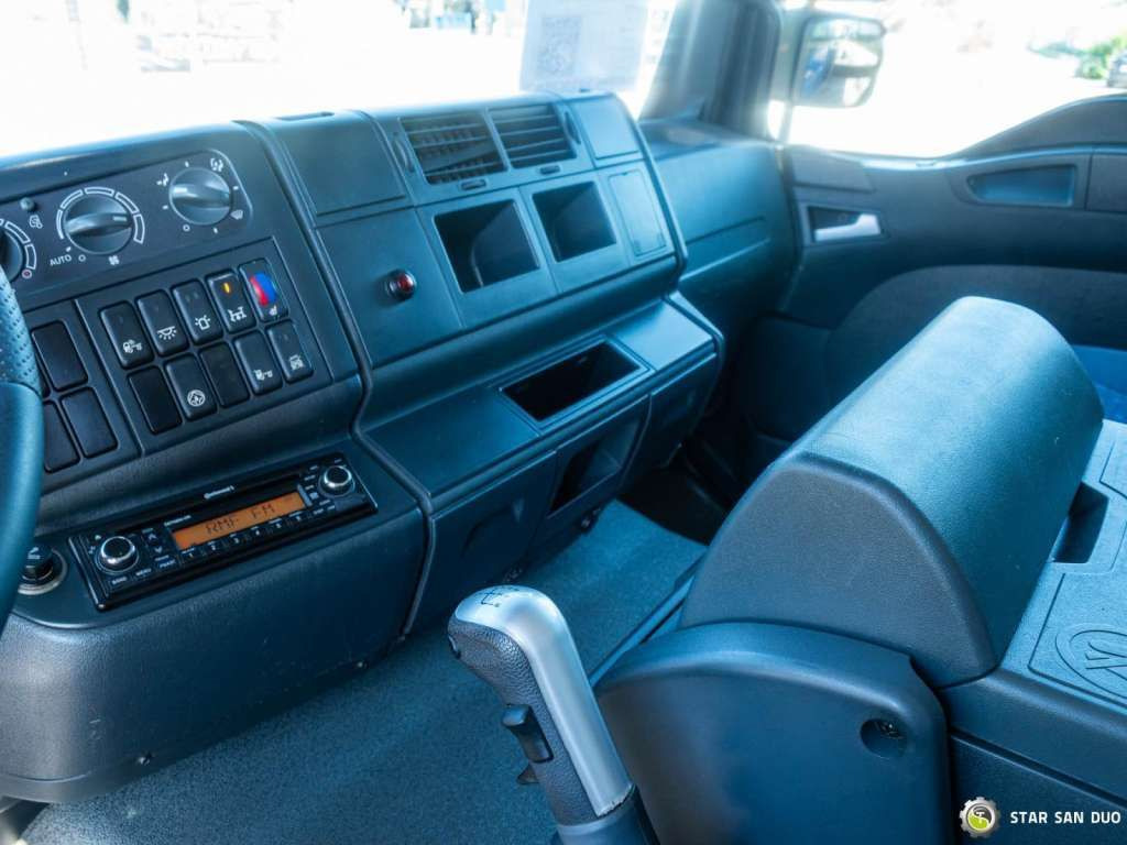 Camion con gru MAN  TGA 35.440 8X6H PALFINGER  60002  Semi-trailer: foto 15