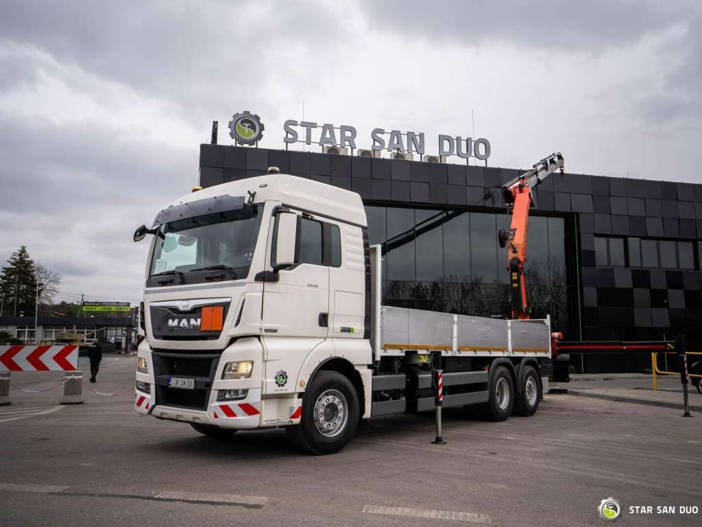 MAN TGX 26.480 6x2 PALFINGER PK 33002 EH Crane Winc - Camion con gru: foto 1 MAN TGX 26.480 6x2 PALFINGER PK 33002 EH Crane Winc - Camion con gru: foto 1
