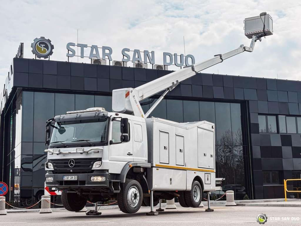 Mercedes-Benz 1529 4x4 Atego Lift Palfinger Wumag WT 230 - Piattaforma autocarrata: foto 3 Mercedes-Benz 1529 4x4 Atego Lift Palfinger Wumag WT 230 - Piattaforma autocarrata: foto 3