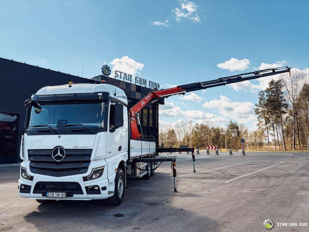 Mercedes-Benz ACTROS 3351 NEW 6x4 Fassi F485 Crane - Camion con gru: foto 3 Mercedes-Benz ACTROS 3351 NEW 6x4 Fassi F485 Crane - Camion con gru: foto 3