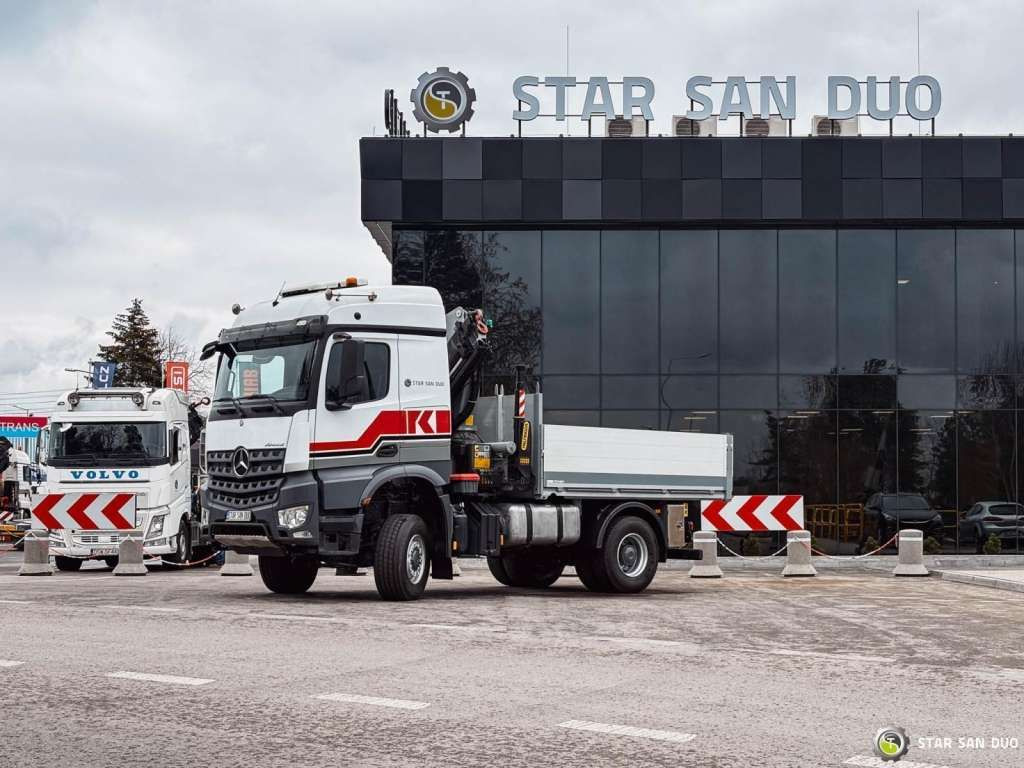 Camion con gru Mercedes-Benz  AROCS 1851 PALFINGER PK 20002 Crane Kran: foto 6