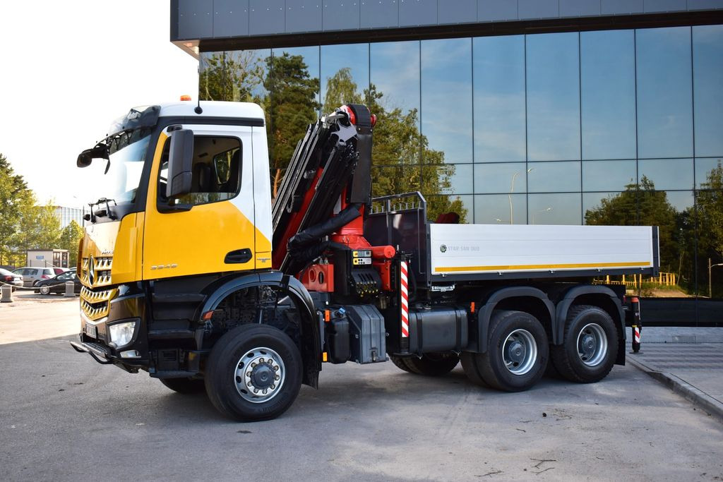 Mercedes-Benz AROCS 3345 6x6 PALFINGER PK 33002 EURO 6 KRAN - Camion con gru, Autocarro con pianale/ Cassone fisso: foto 4 Mercedes-Benz AROCS 3345 6x6 PALFINGER PK 33002 EURO 6 KRAN - Camion con gru, Autocarro con pianale/ Cassone fisso: foto 4