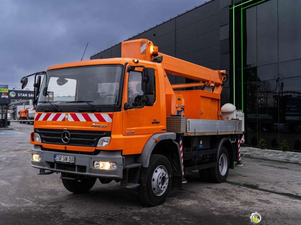 Mercedes-Benz ATEGO 1018 WUMAG WT 170 Platform Lift 17m - Piattaforma autocarrata: foto 2 Mercedes-Benz ATEGO 1018 WUMAG WT 170 Platform Lift 17m - Piattaforma autocarrata: foto 2