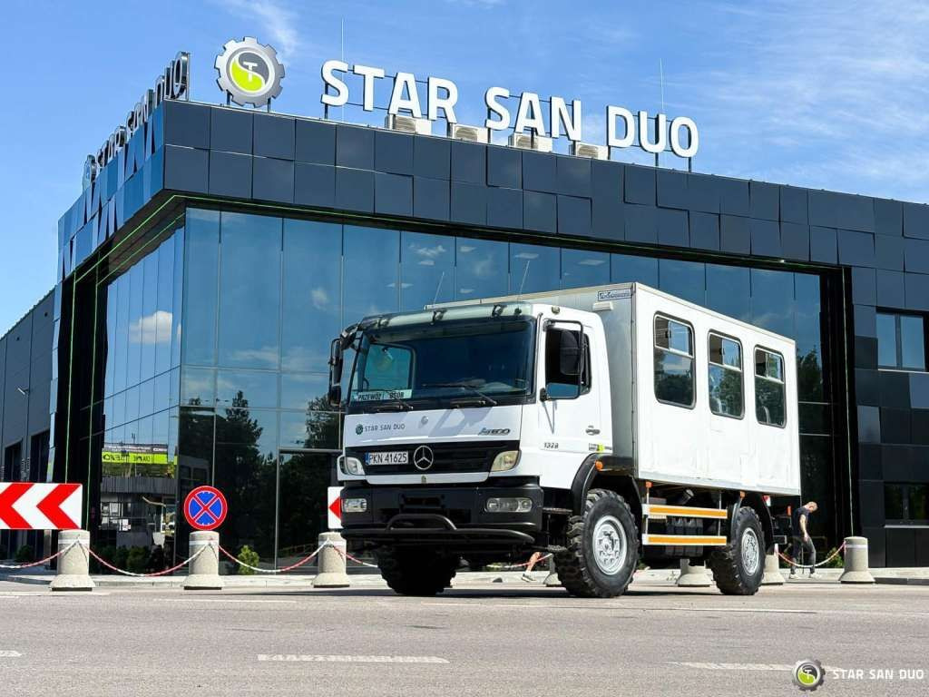 Mercedes-Benz ATEGO 1326 4x4 Double Cab Camper BUS - Autocarro telaio: foto 1 Mercedes-Benz ATEGO 1326 4x4 Double Cab Camper BUS - Autocarro telaio: foto 1