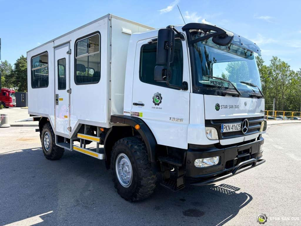 Mercedes-Benz ATEGO 1326 4x4 Double Cab Camper BUS - Autocarro telaio: foto 5 Mercedes-Benz ATEGO 1326 4x4 Double Cab Camper BUS - Autocarro telaio: foto 5