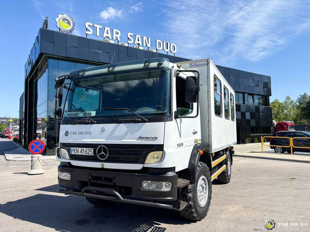 Mercedes-Benz ATEGO 1326 4x4 Double Cab Camper BUS - Autocarro telaio: foto 2 Mercedes-Benz ATEGO 1326 4x4 Double Cab Camper BUS - Autocarro telaio: foto 2