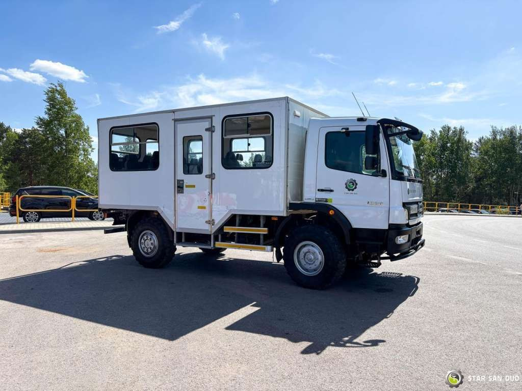 Mercedes-Benz ATEGO 1326 4x4 Double Cab Camper BUS - Autocarro telaio: foto 3 Mercedes-Benz ATEGO 1326 4x4 Double Cab Camper BUS - Autocarro telaio: foto 3