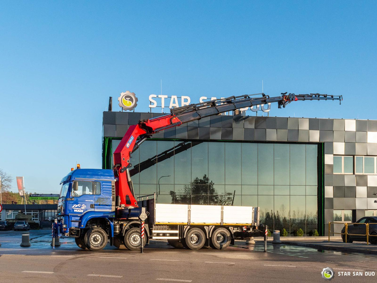 - Camion con gru: foto 3 - Camion con gru: foto 3