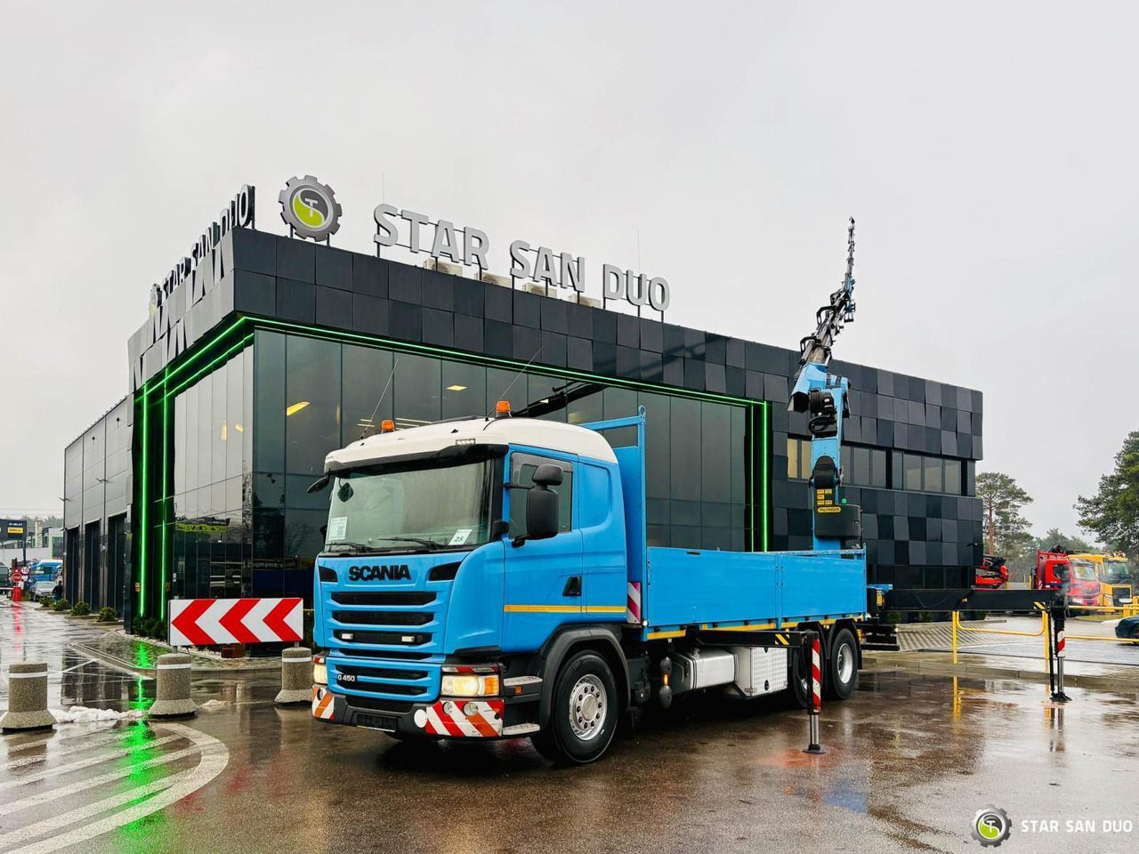 - Camion con gru: foto 2 - Camion con gru: foto 2