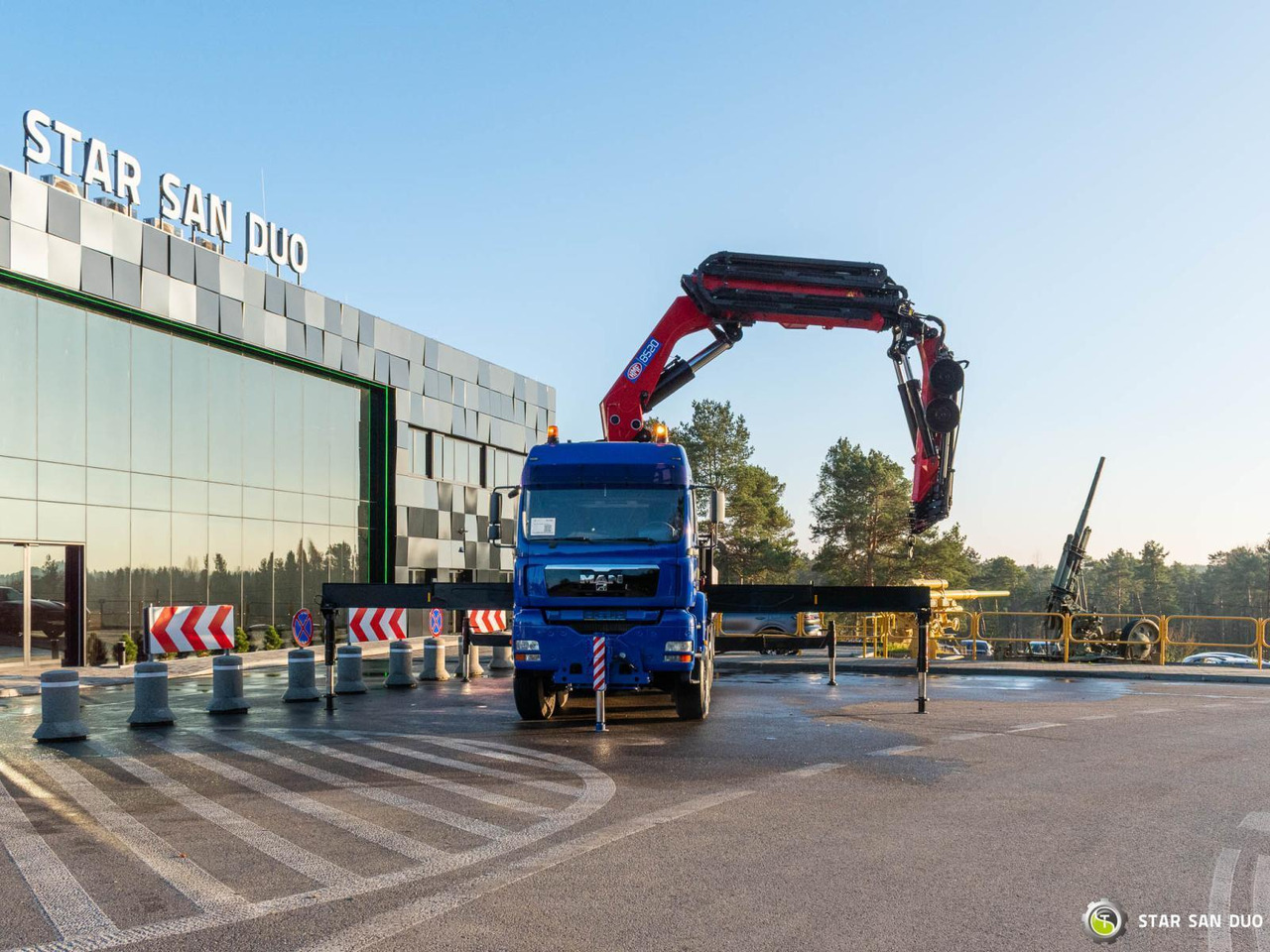 - Camion con gru: foto 4 - Camion con gru: foto 4