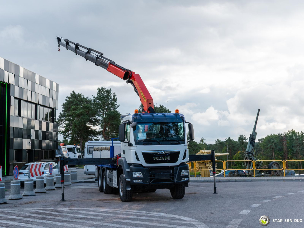 - Camion con gru: foto 3 - Camion con gru: foto 3