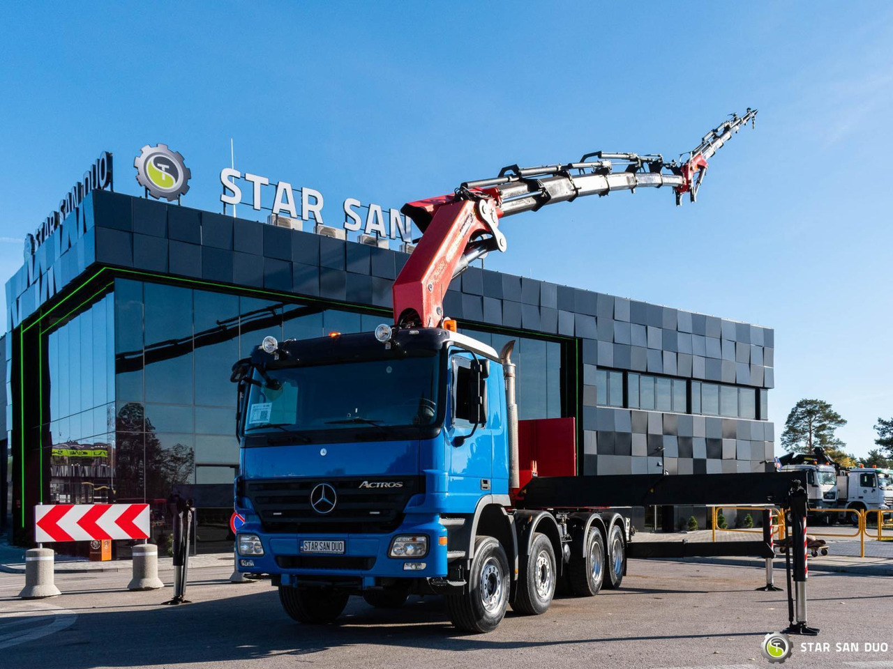 - Camion con gru: foto 3 - Camion con gru: foto 3