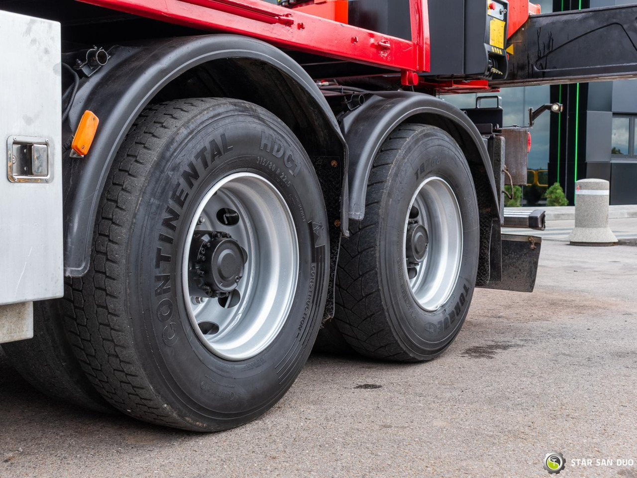 Camion con gru : foto 27