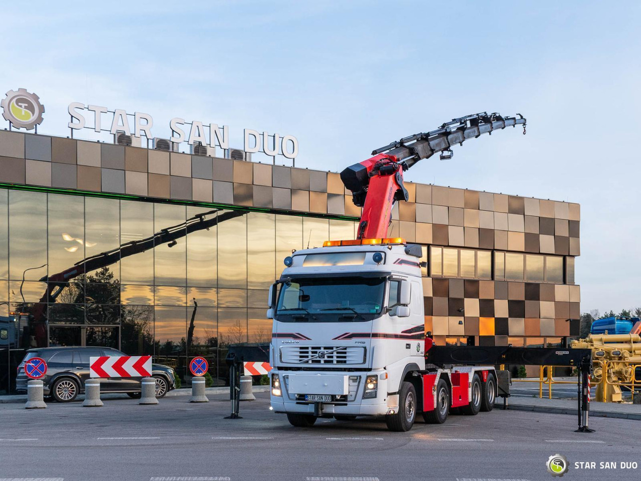 - Camion con gru: foto 3 - Camion con gru: foto 3