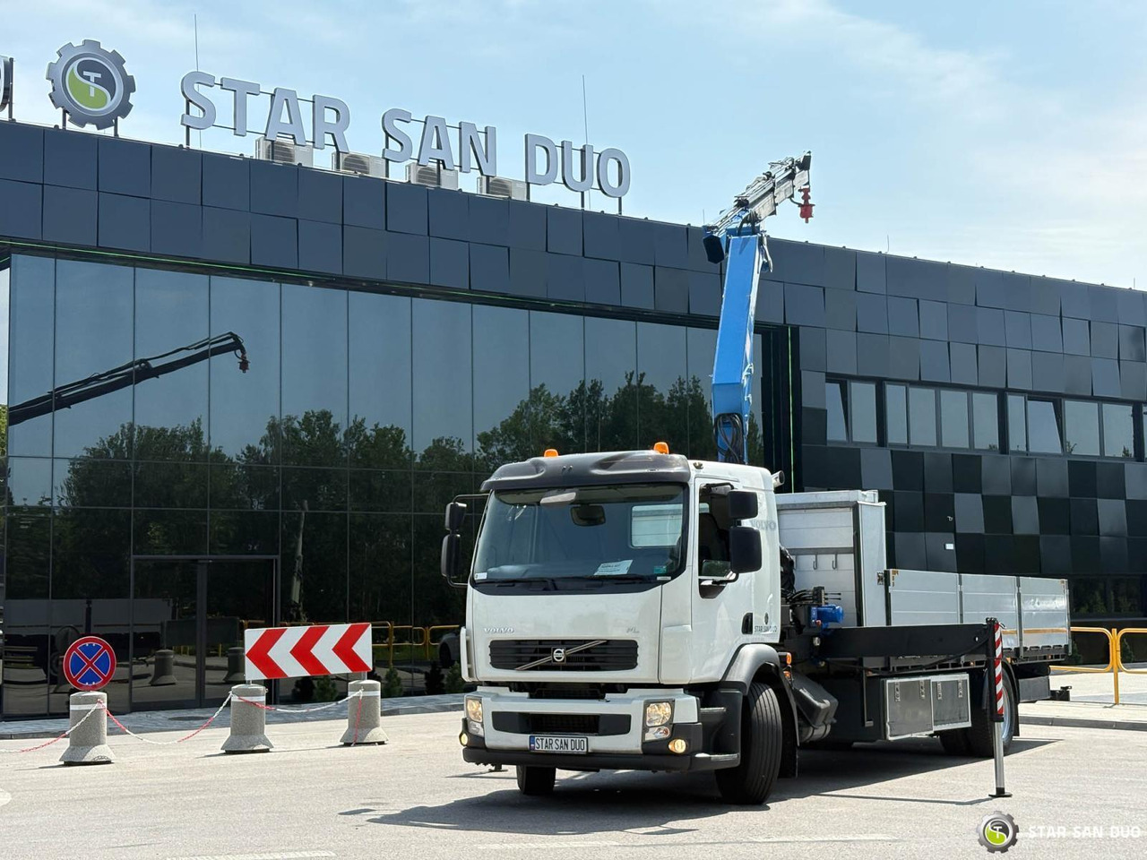 - Camion con gru: foto 3 - Camion con gru: foto 3