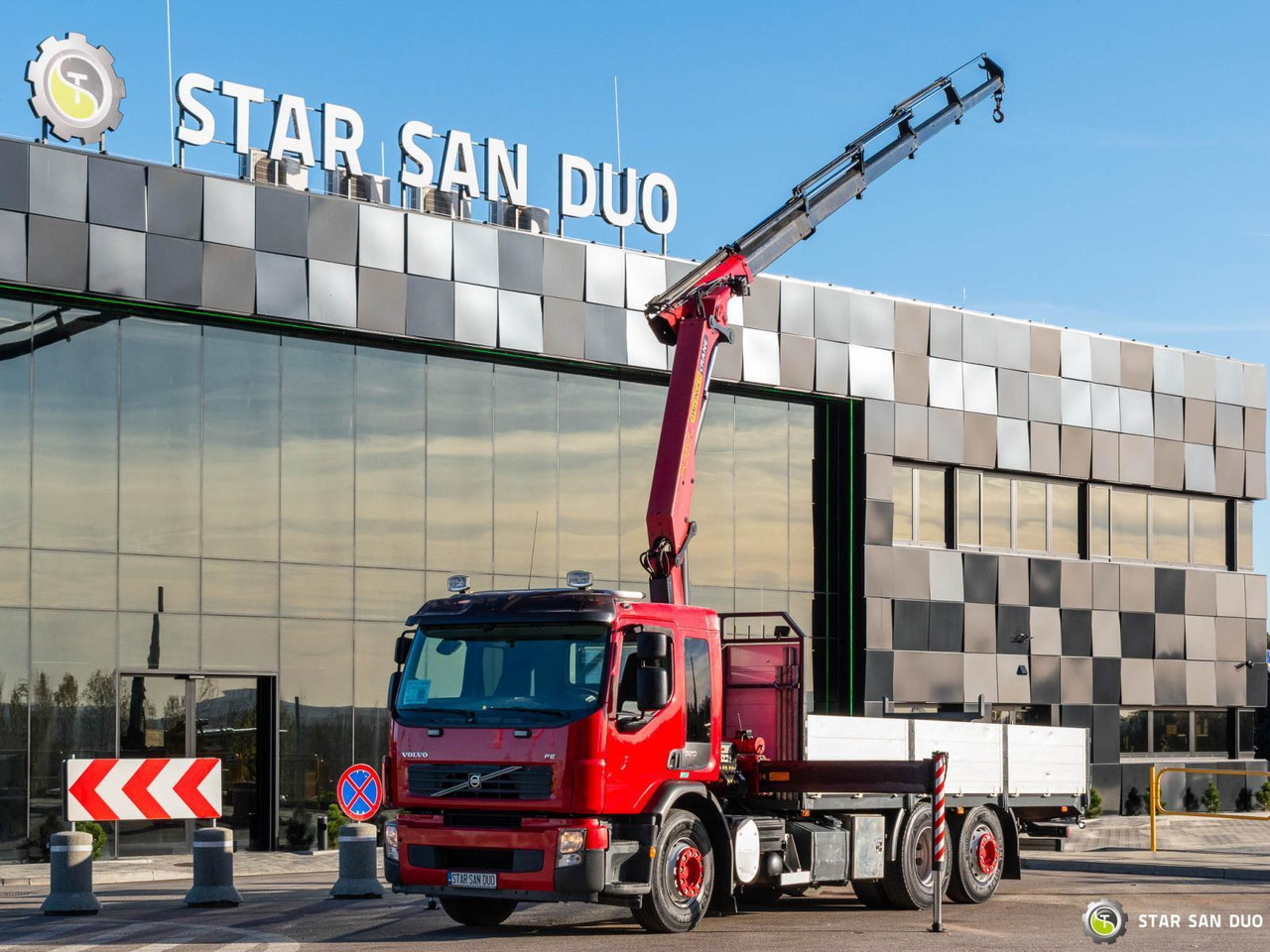 - Camion con gru: foto 4 - Camion con gru: foto 4