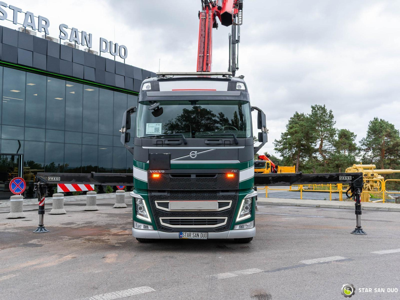 - Camion con gru: foto 5 - Camion con gru: foto 5