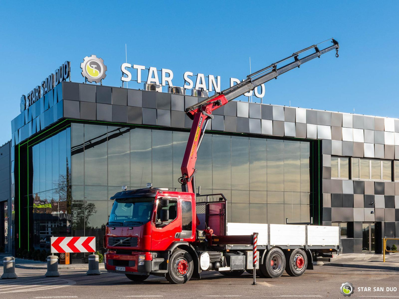 - Camion con gru: foto 5 - Camion con gru: foto 5