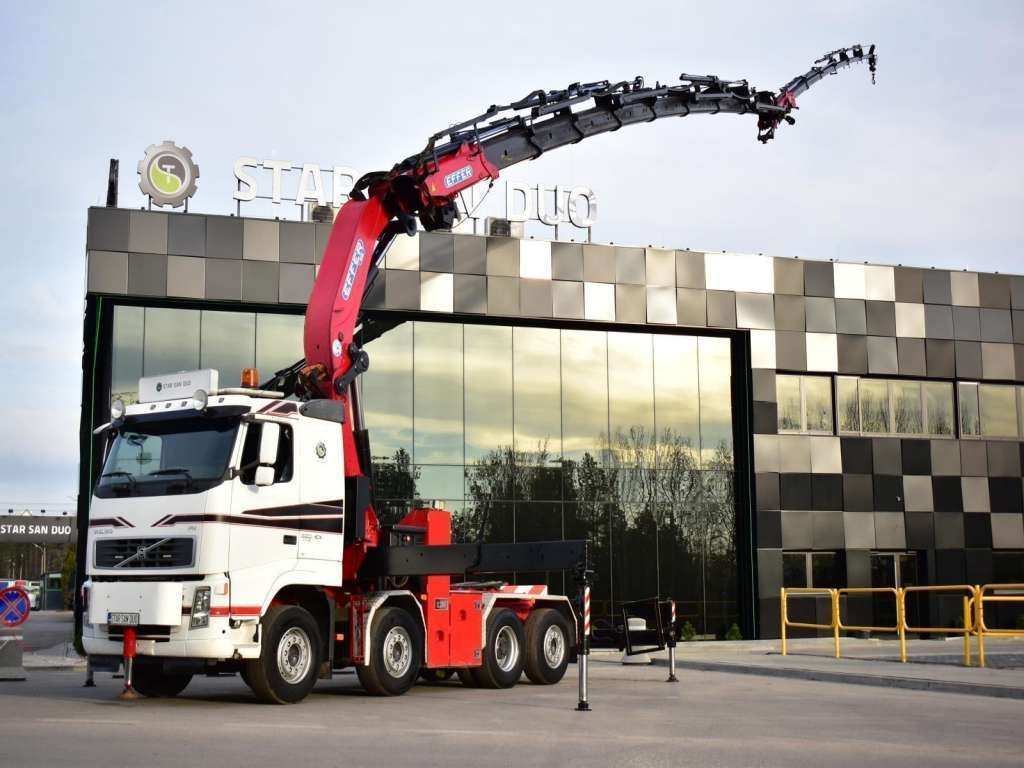 Volvo FH 520 8x2 EFFER 850 Fly Jib Winch 5th - Trattore stradale: foto 5 Volvo FH 520 8x2 EFFER 850 Fly Jib Winch 5th - Trattore stradale: foto 5
