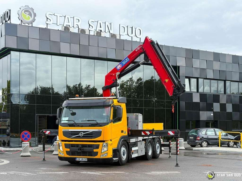 Volvo FM 460 6x4x4 HMF 3220 Crane HDS - Trattore stradale: foto 3 Volvo FM 460 6x4x4 HMF 3220 Crane HDS - Trattore stradale: foto 3