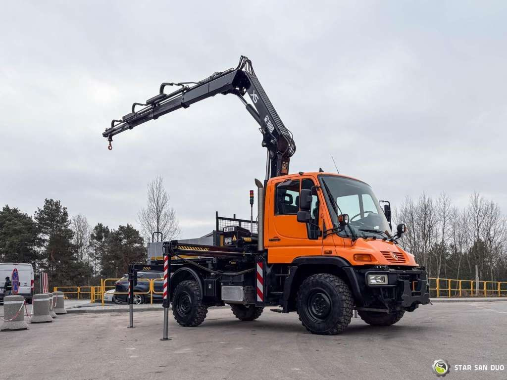 Unimog Mercedes-Benz UNIMOG U300 4x4 HIAB 122 D-3 CRANE Unimog Mercedes-Benz UNIMOG U300 4x4 HIAB 122 D-3 CRANE - Camion con gru, Autocarro con pianale/ Cassone fisso: foto 3 Unimog Mercedes-Benz UNIMOG U300 4x4 HIAB 122 D-3 CRANE Unimog Mercedes-Benz UNIMOG U300 4x4 HIAB 122 D-3 CRANE - Camion con gru, Autocarro con pianale/ Cassone fisso: foto 3