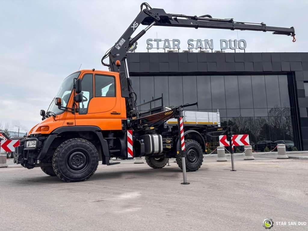 Unimog Mercedes-Benz UNIMOG U300 4x4 HIAB 122 D-3 CRANE Unimog Mercedes-Benz UNIMOG U300 4x4 HIAB 122 D-3 CRANE - Camion con gru, Autocarro con pianale/ Cassone fisso: foto 2 Unimog Mercedes-Benz UNIMOG U300 4x4 HIAB 122 D-3 CRANE Unimog Mercedes-Benz UNIMOG U300 4x4 HIAB 122 D-3 CRANE - Camion con gru, Autocarro con pianale/ Cassone fisso: foto 2