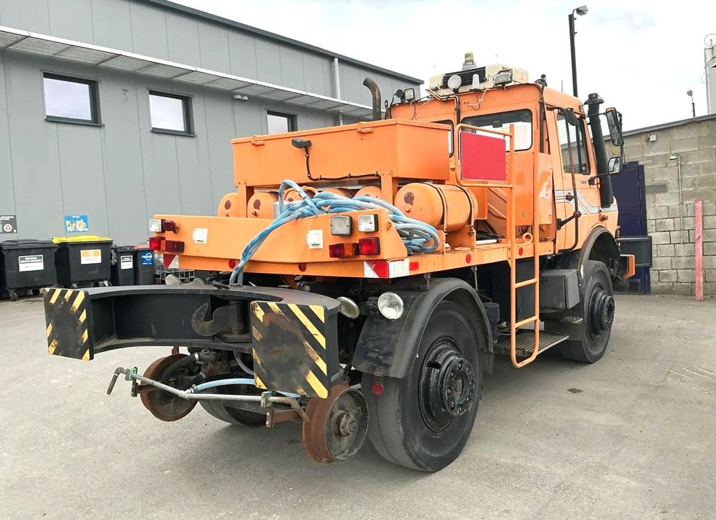 Unimog 1650 4x4 ZAGRO SCHIENEN TWO WAY RAIL ROAD - Veicolo speciale/ Comunale: foto 2 Unimog 1650 4x4 ZAGRO SCHIENEN TWO WAY RAIL ROAD - Veicolo speciale/ Comunale: foto 2