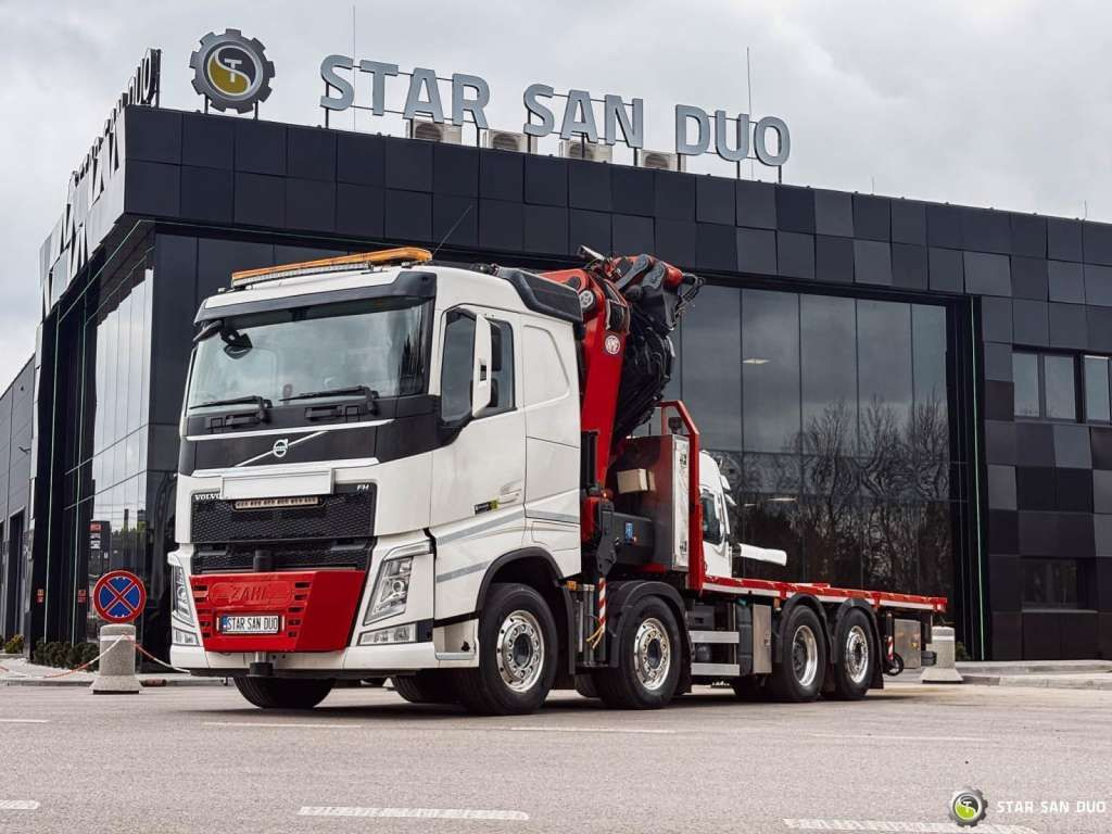 Volvo FH 550 8x2 HMF 8520 FLY JIB Winch Crane Euro 6 - Camion con gru: foto 4 Volvo FH 550 8x2 HMF 8520 FLY JIB Winch Crane Euro 6 - Camion con gru: foto 4
