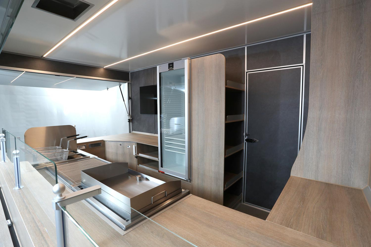 Wochenmarktmobil BORCO HÖHNS - Autonegozio: foto 2 Wochenmarktmobil BORCO HÖHNS - Autonegozio: foto 2