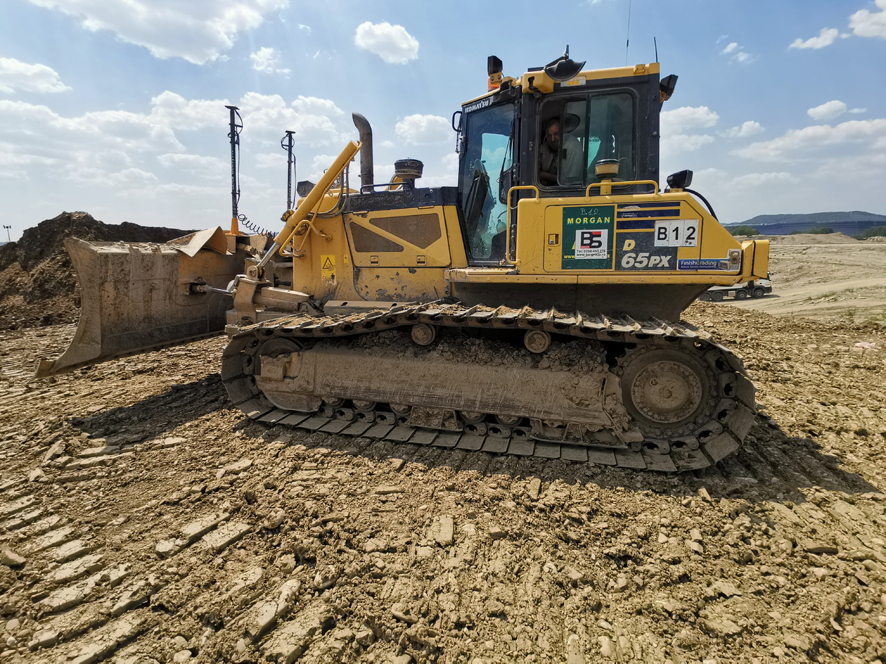 Bulldozer KOMATSU D65 PX 17: foto 7