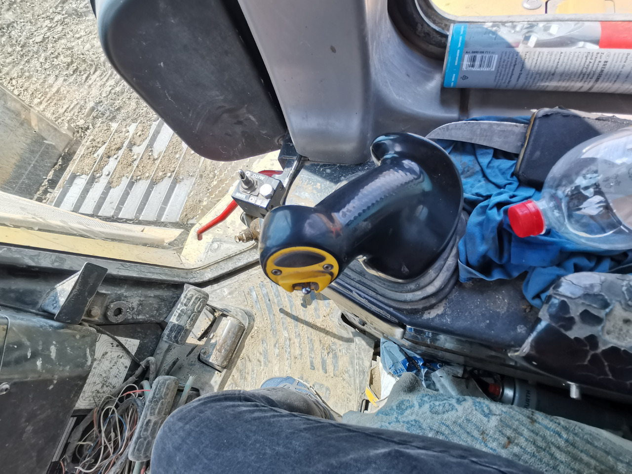 Bulldozer KOMATSU D65 PX 17: foto 11