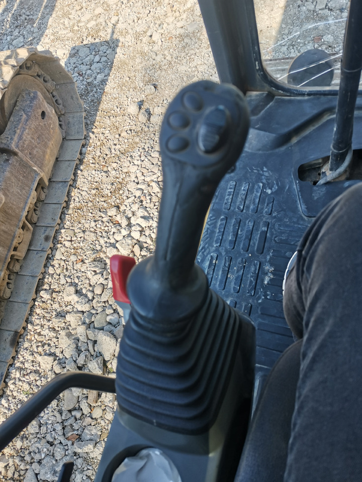 Escavatore KOMATSU PC360 LC -10: foto 15