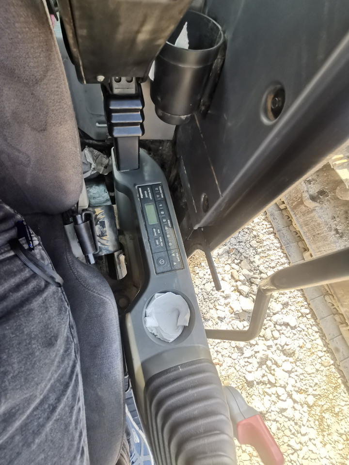Escavatore KOMATSU PC360 LC -10: foto 14