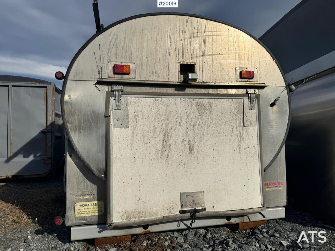 Tank på krokramme - Attrezzatura per Camion: foto 5 Tank på krokramme - Attrezzatura per Camion: foto 5