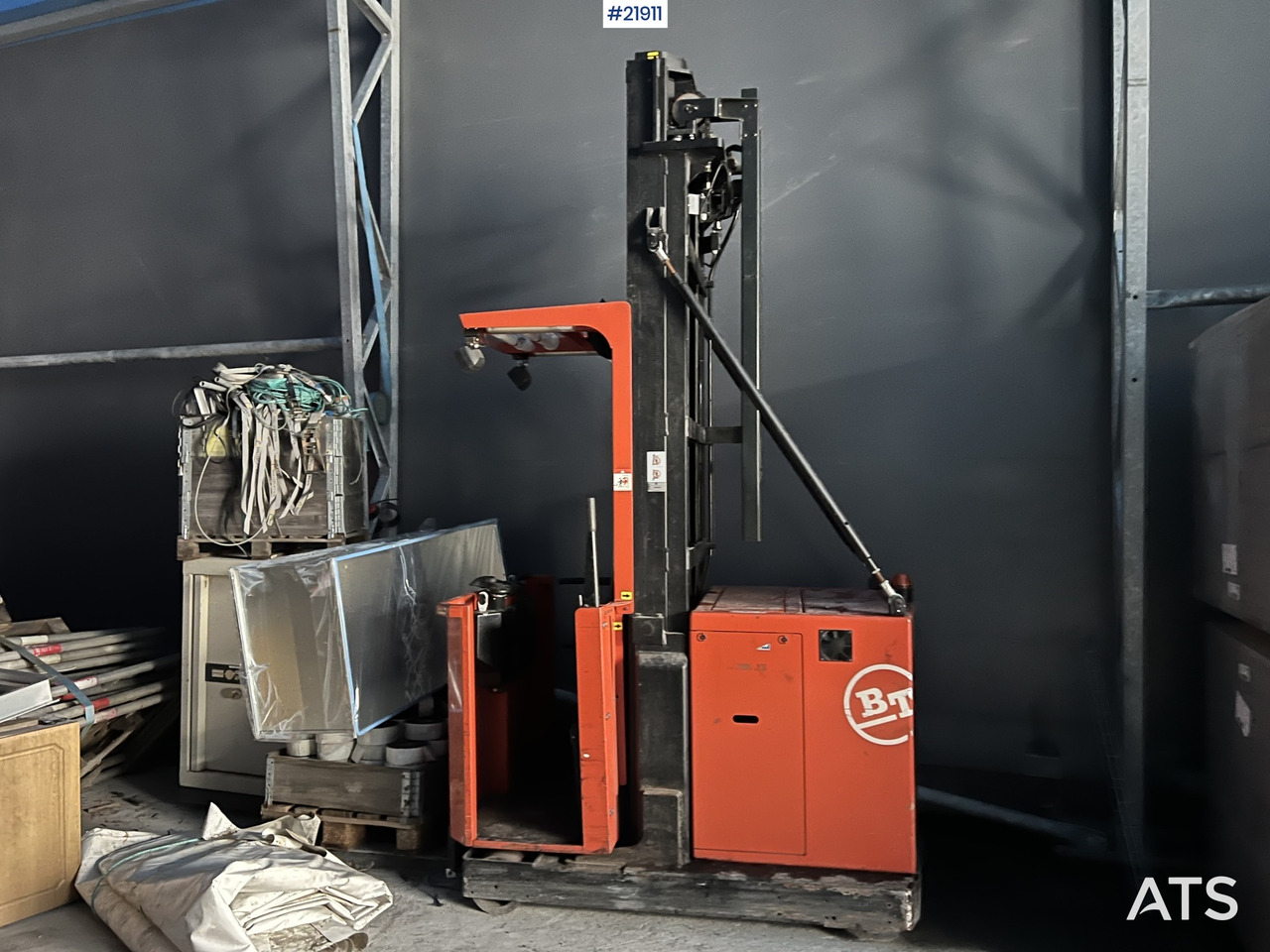 BT OP 1000 HSE Elektrisk truck - Carrello elevatore elettrico: foto 3 BT OP 1000 HSE Elektrisk truck - Carrello elevatore elettrico: foto 3