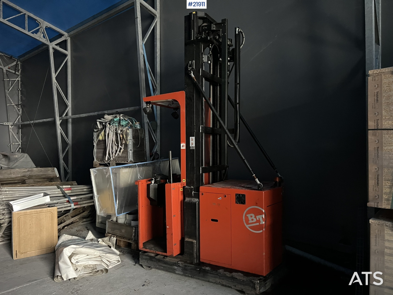 BT OP 1000 HSE Elektrisk truck - Carrello elevatore elettrico: foto 4 BT OP 1000 HSE Elektrisk truck - Carrello elevatore elettrico: foto 4