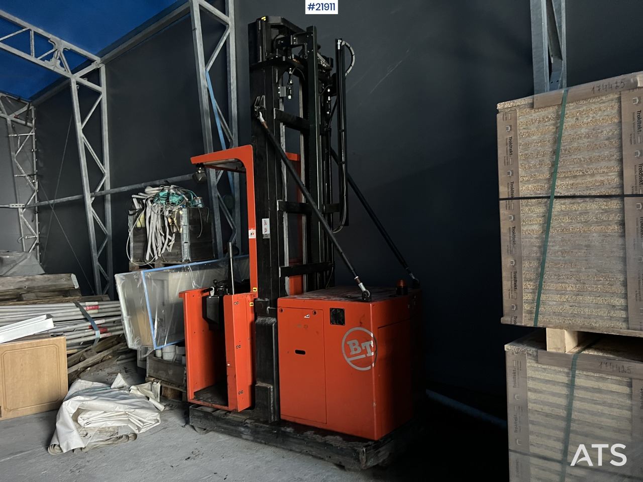 BT OP 1000 HSE Elektrisk truck - Carrello elevatore elettrico: foto 5 BT OP 1000 HSE Elektrisk truck - Carrello elevatore elettrico: foto 5