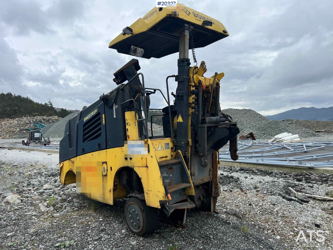 Bomag BM600/15 - Asfaltatrice: foto 1 Bomag BM600/15 - Asfaltatrice: foto 1