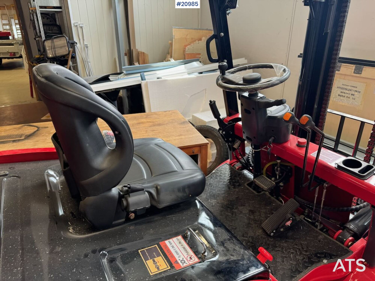 CPD- 35 MotvektstrucK - Carrello elevatore elettrico: foto 4 CPD- 35 MotvektstrucK - Carrello elevatore elettrico: foto 4