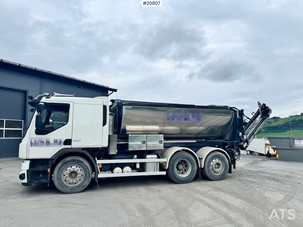 Volvo FE320 - Camion, Asfaltatrice: foto 1 Volvo FE320 - Camion, Asfaltatrice: foto 1