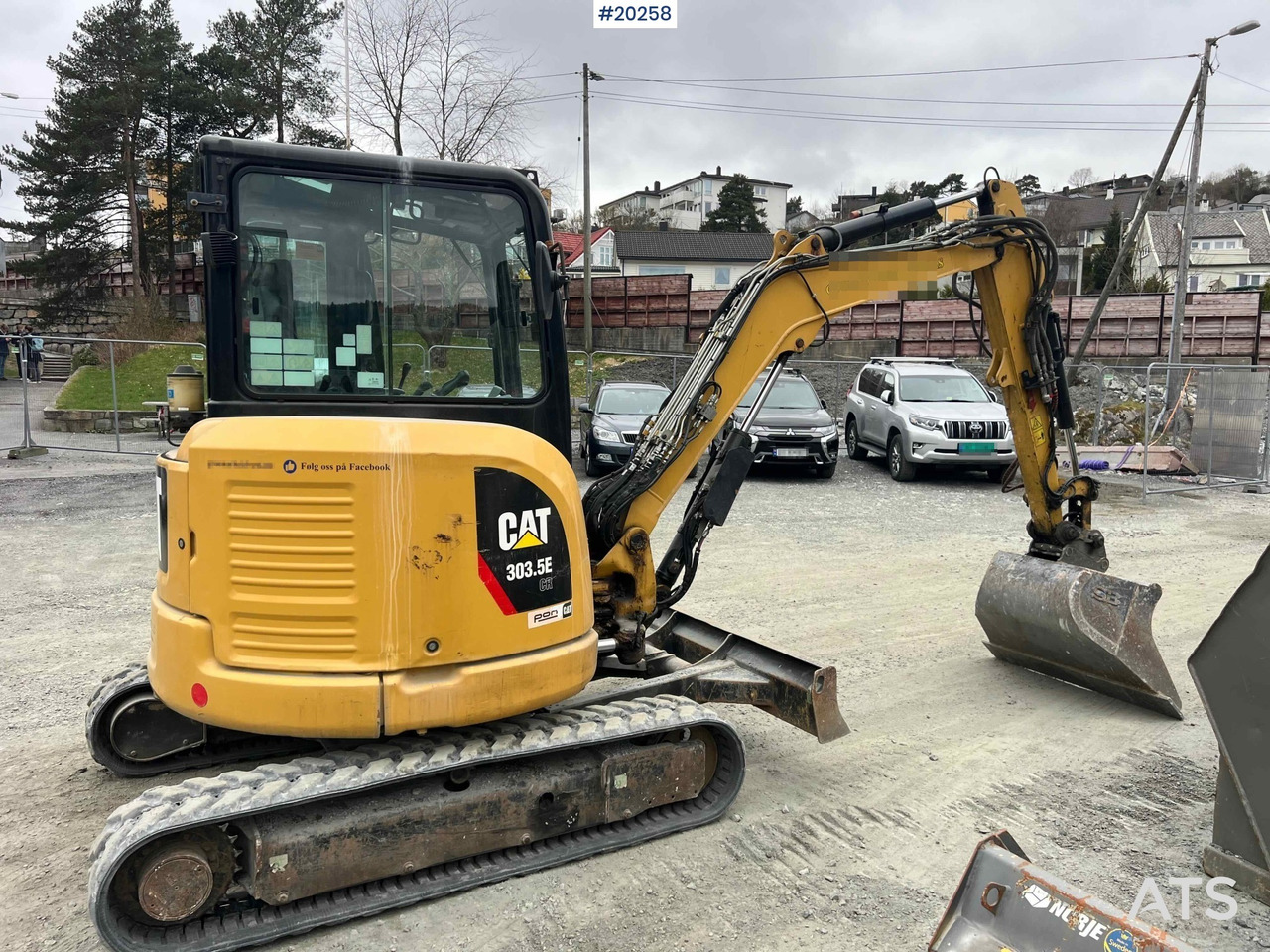 Escavatore Caterpillar 303.5ECR: foto 6