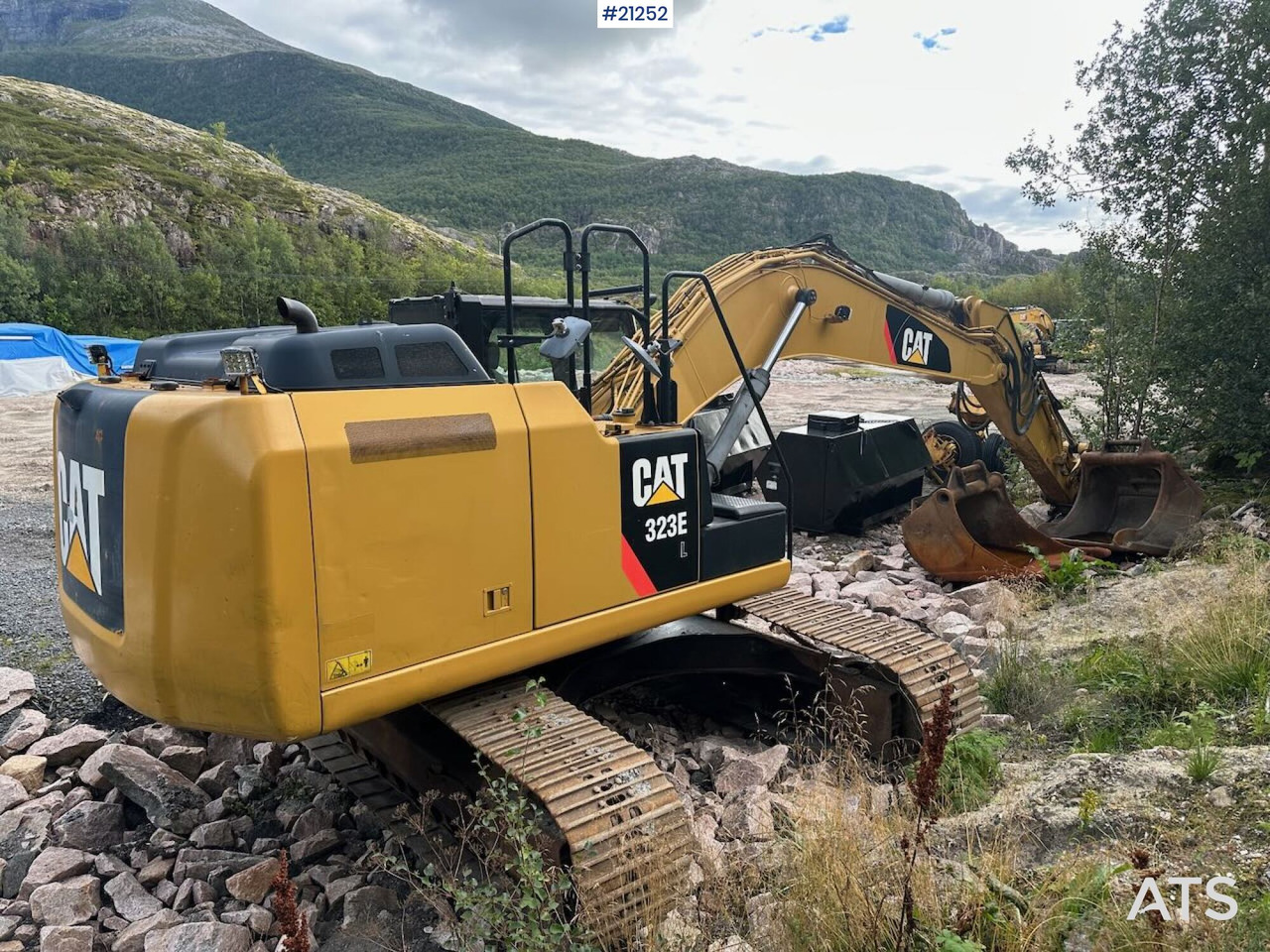 Caterpillar 323E - Escavatore cingolato: foto 4 Caterpillar 323E - Escavatore cingolato: foto 4