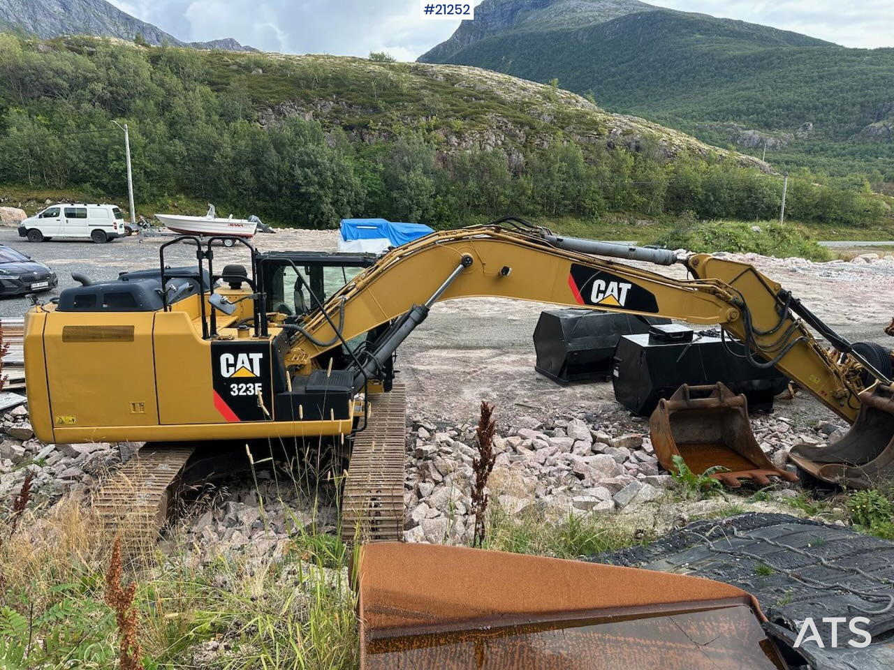 Caterpillar 323E - Escavatore cingolato: foto 5 Caterpillar 323E - Escavatore cingolato: foto 5